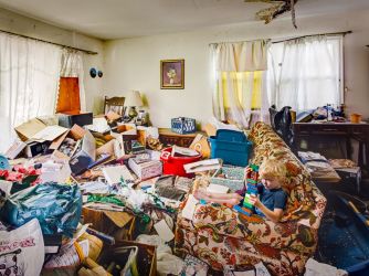 ht_hoarder_home_06_jef_150415_4x3_992